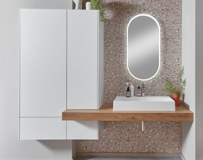 03_20_31790_25_Touch_332_M