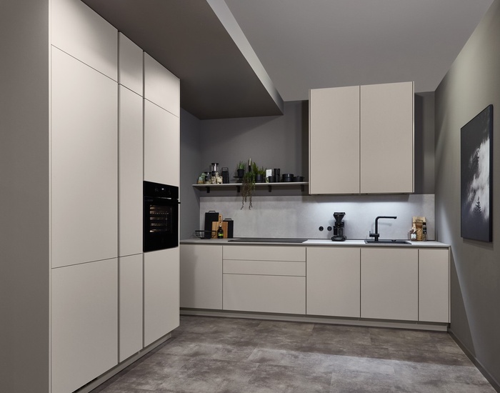 02_15_31725_25_Look_604_M