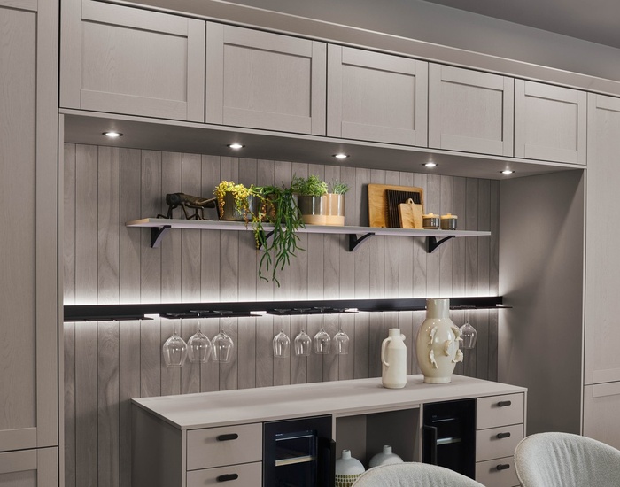 01_14_31818_25_Frame_619_D