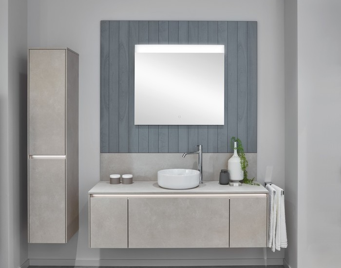 04_B10_31700_25_Riva_842_M