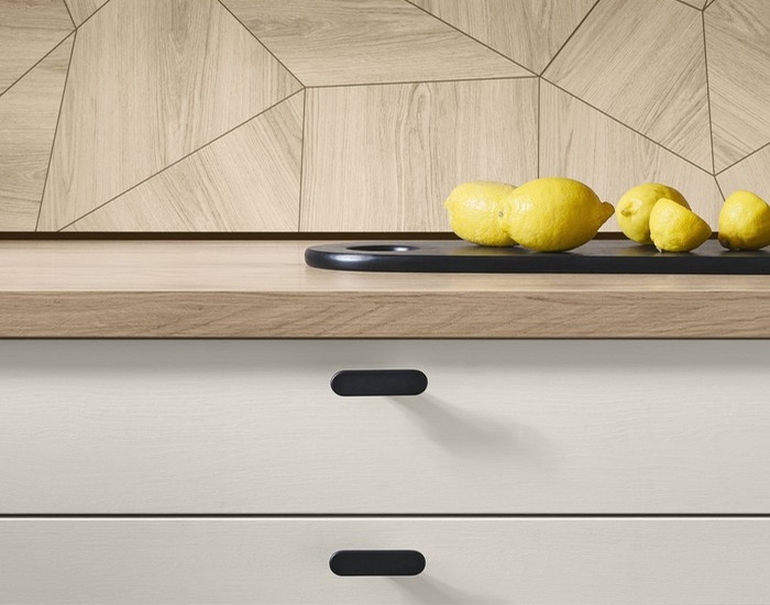 31492_25_Frame_613_D